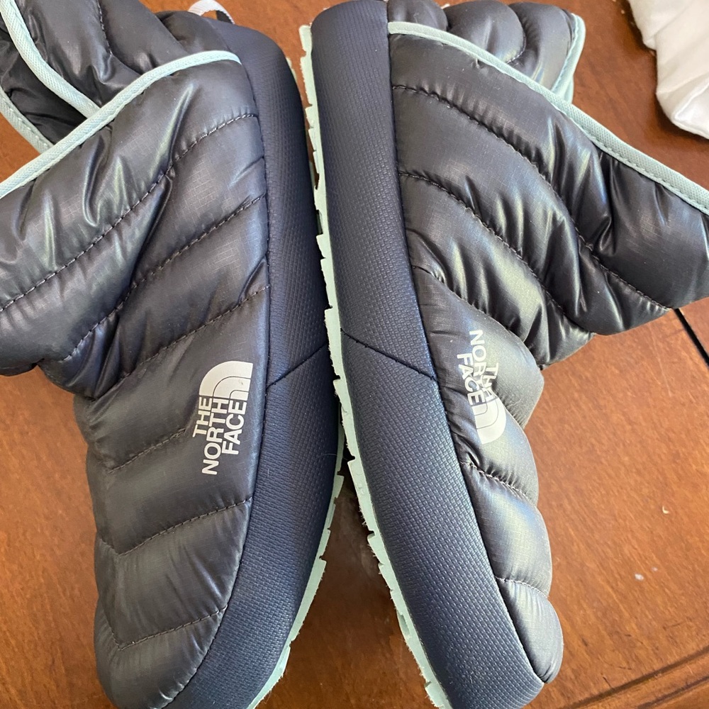 North Face slippers